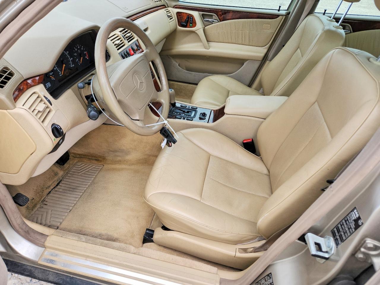 1998 MERCEDES-BENZ E-CLASS