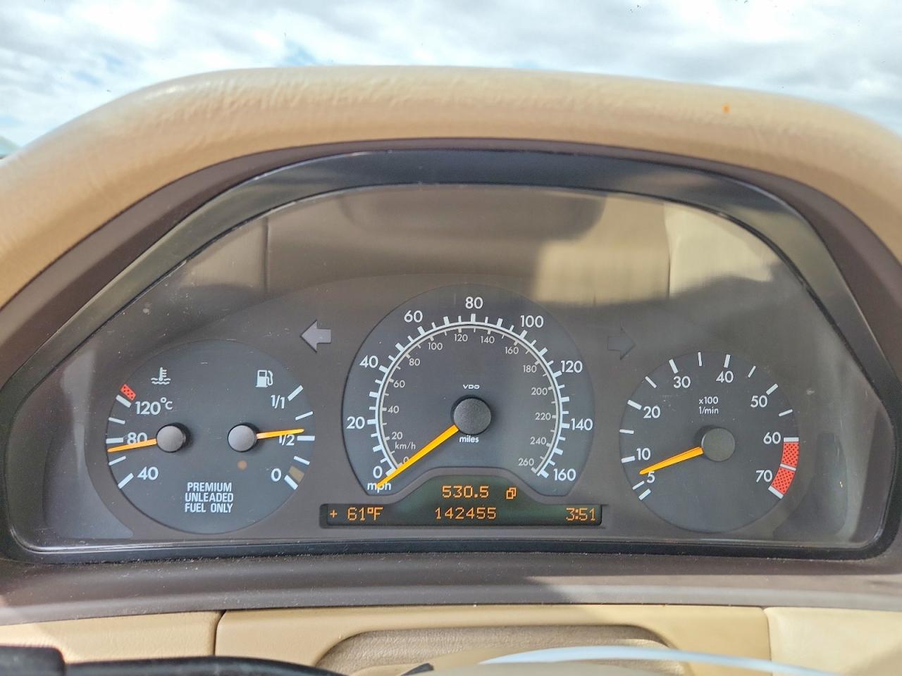 1998 MERCEDES-BENZ E-CLASS