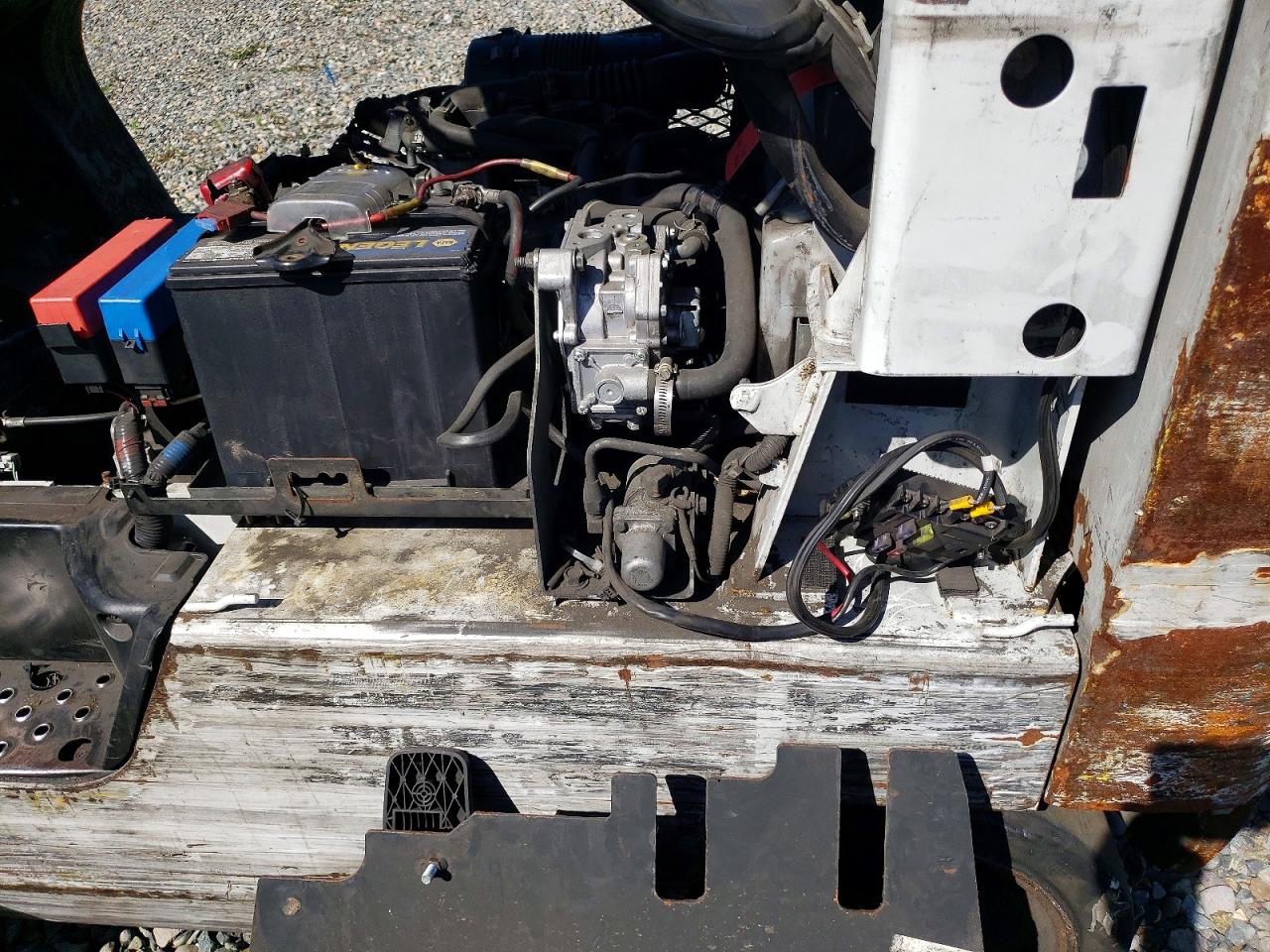 2015 UNICARIERS FORKLIFT