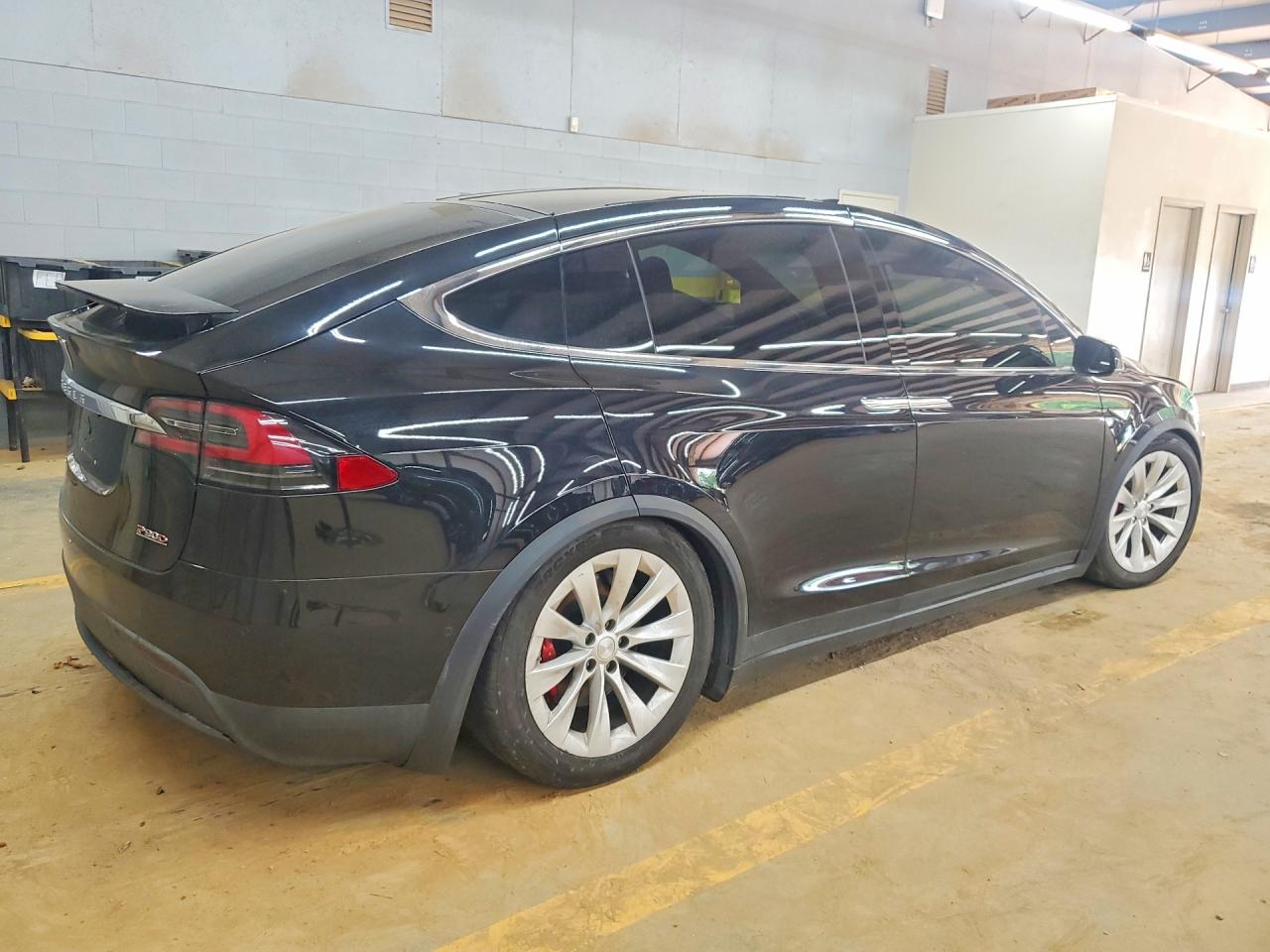 2016 TESLA MODEL X