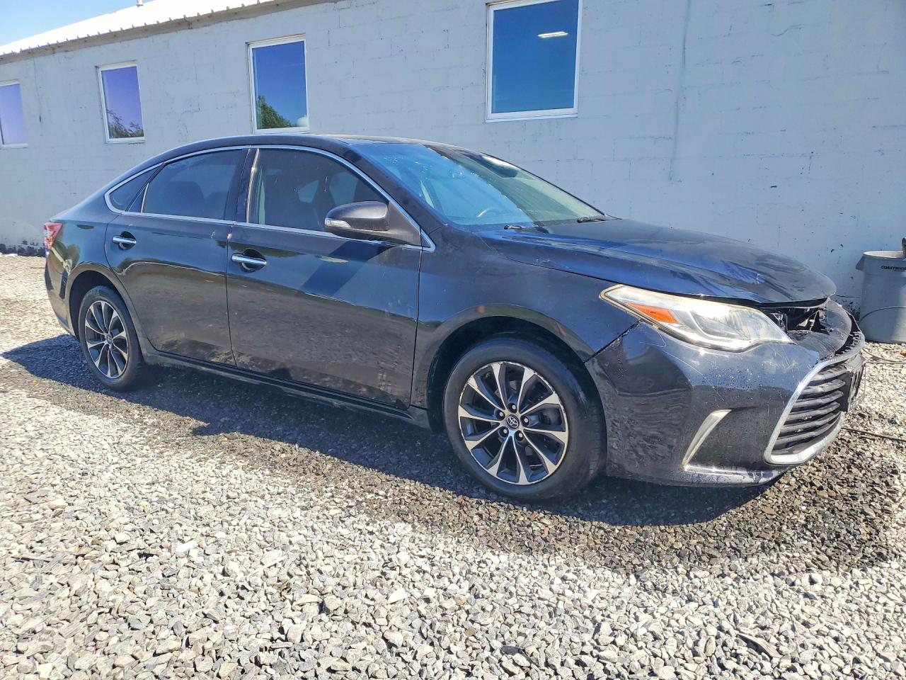 2016 TOYOTA AVALON