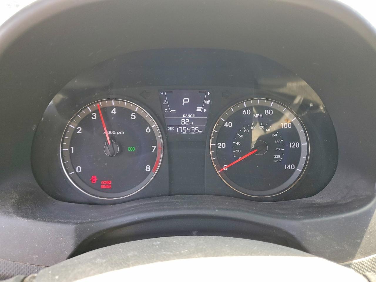 2012 HYUNDAI ACCENT