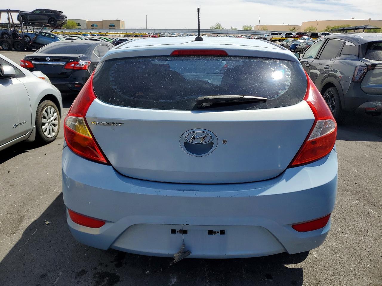 2012 HYUNDAI ACCENT