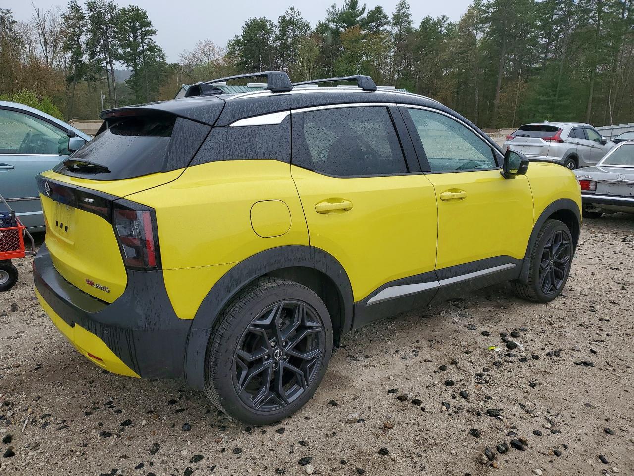 2025 NISSAN KICKS