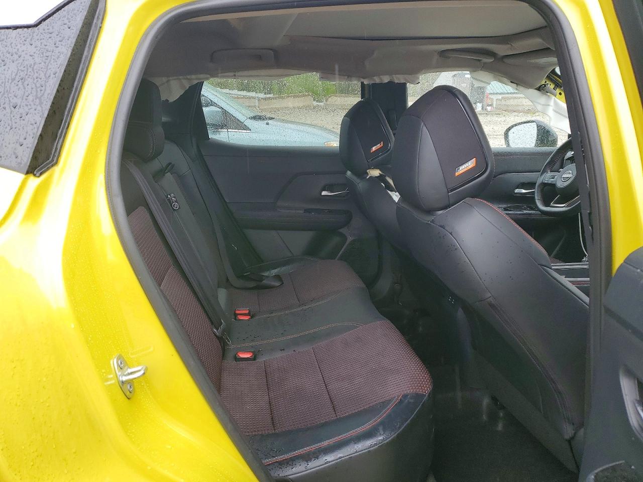 2025 NISSAN KICKS