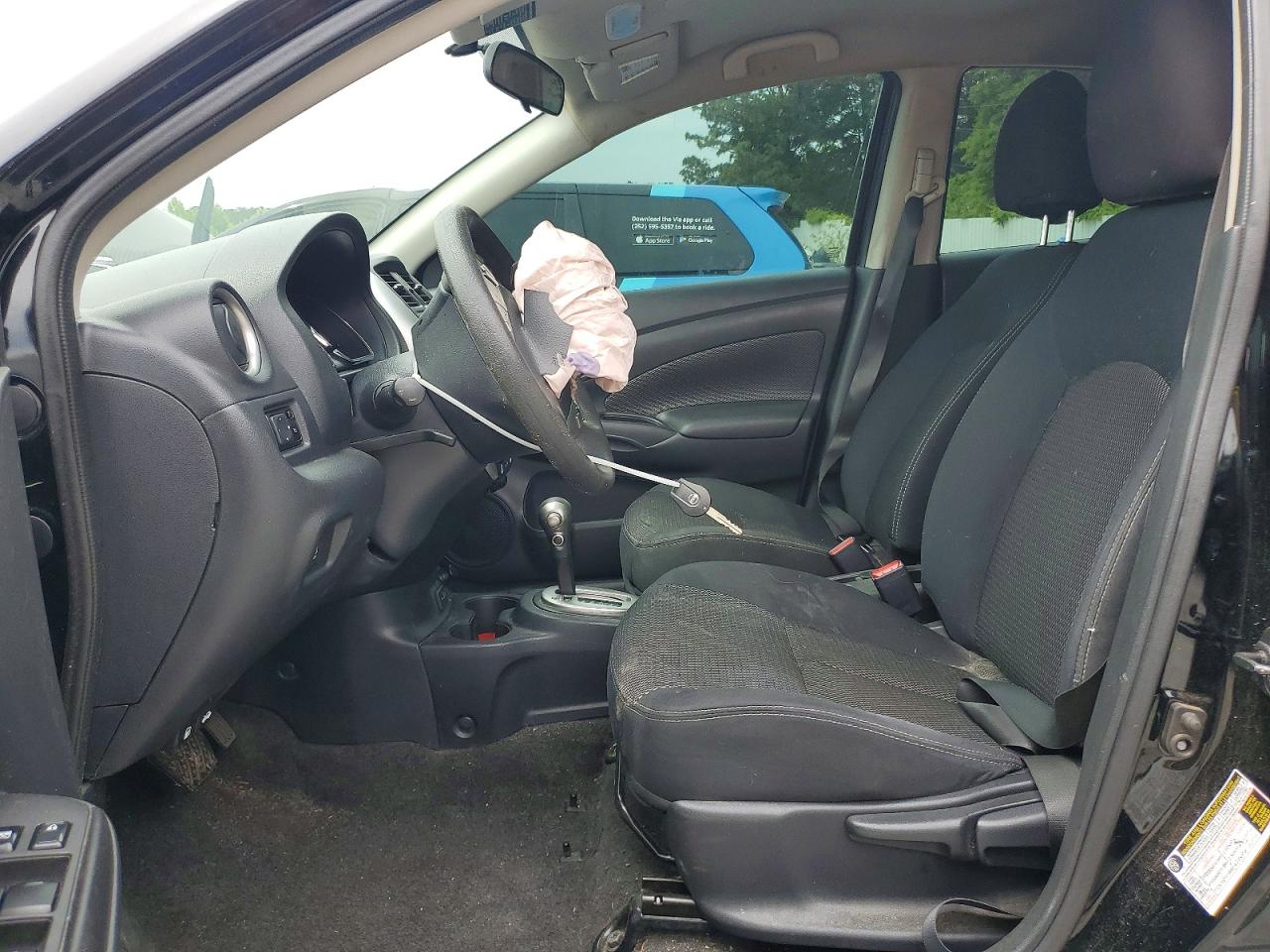 2017 NISSAN VERSA
