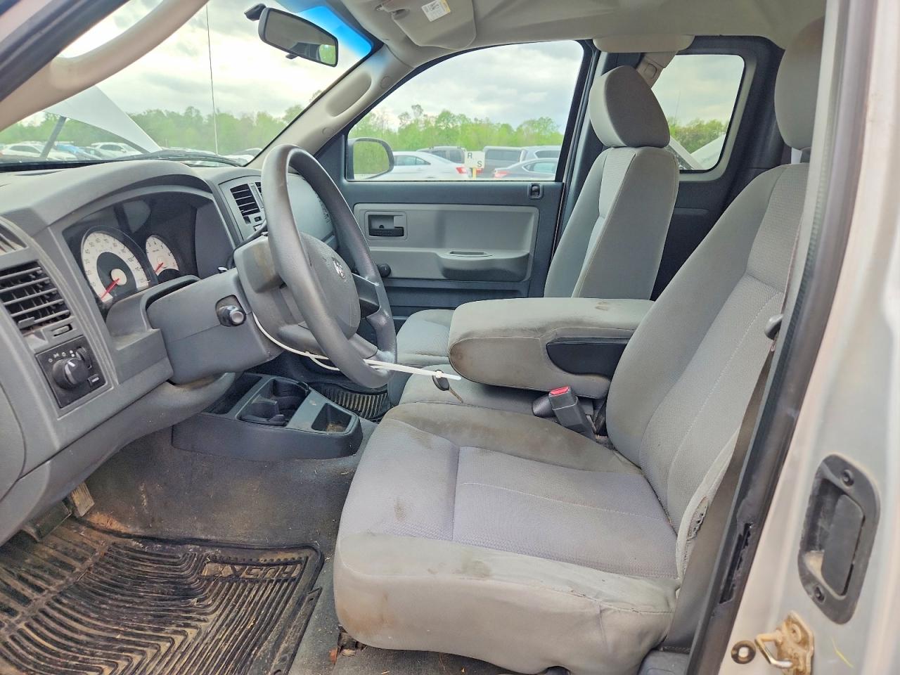 2006 DODGE DAKOTA