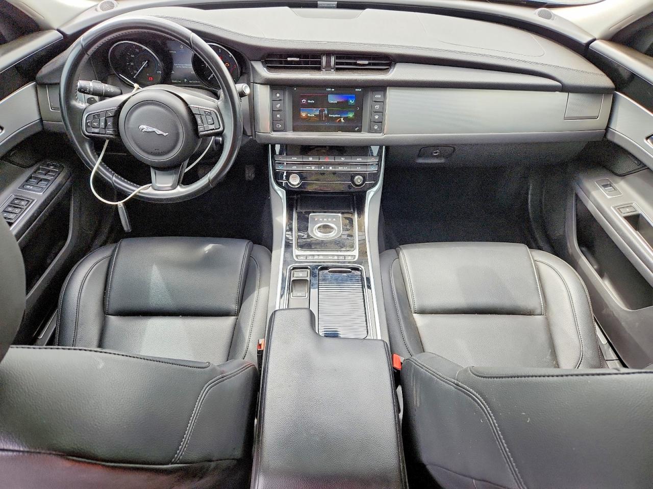 2017 JAGUAR XF