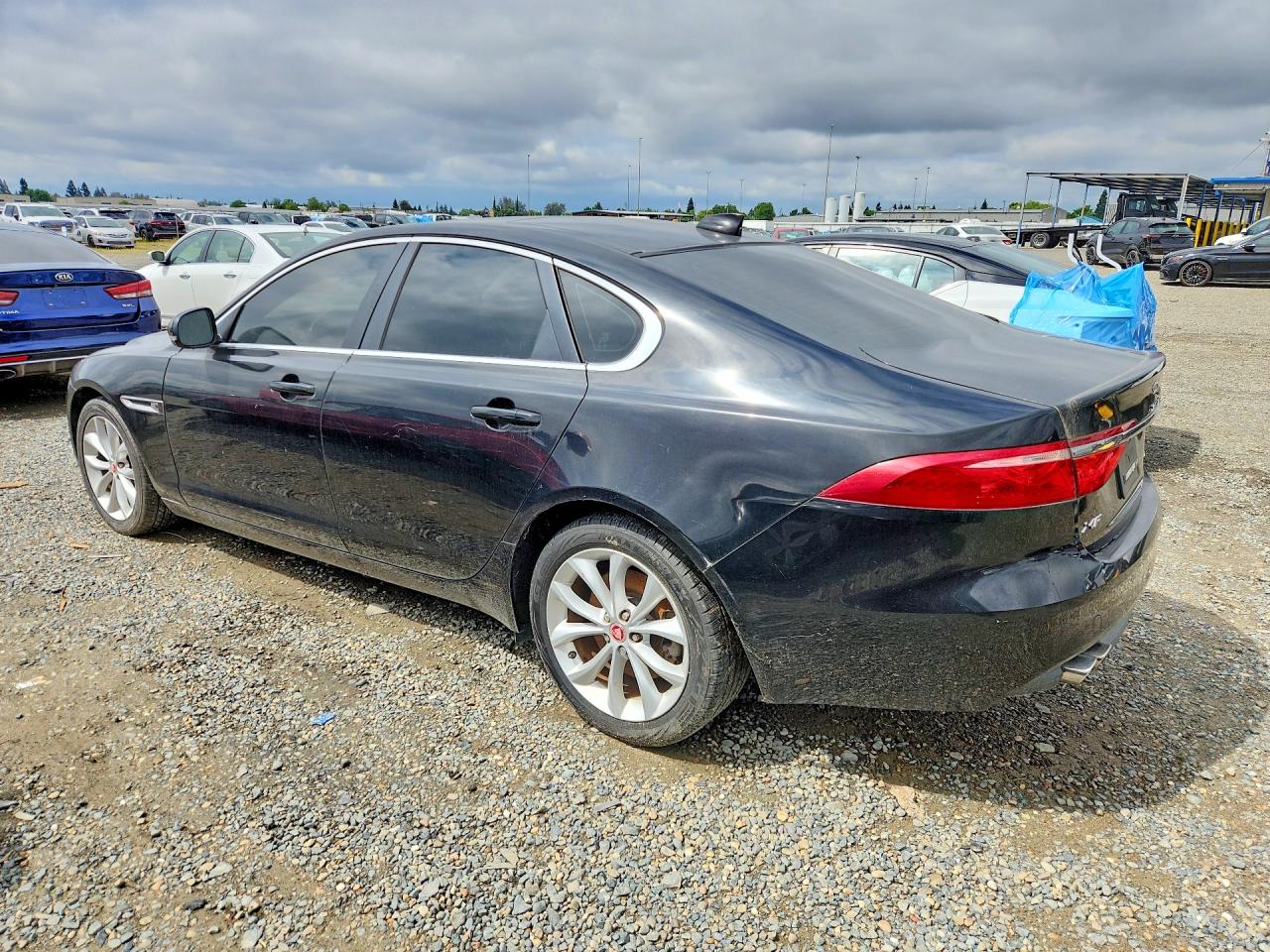 2017 JAGUAR XF