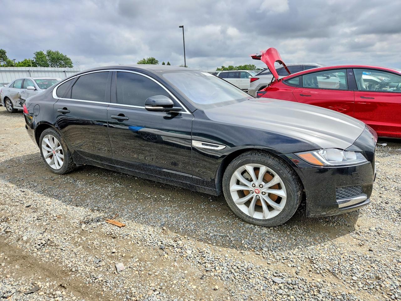 2017 JAGUAR XF