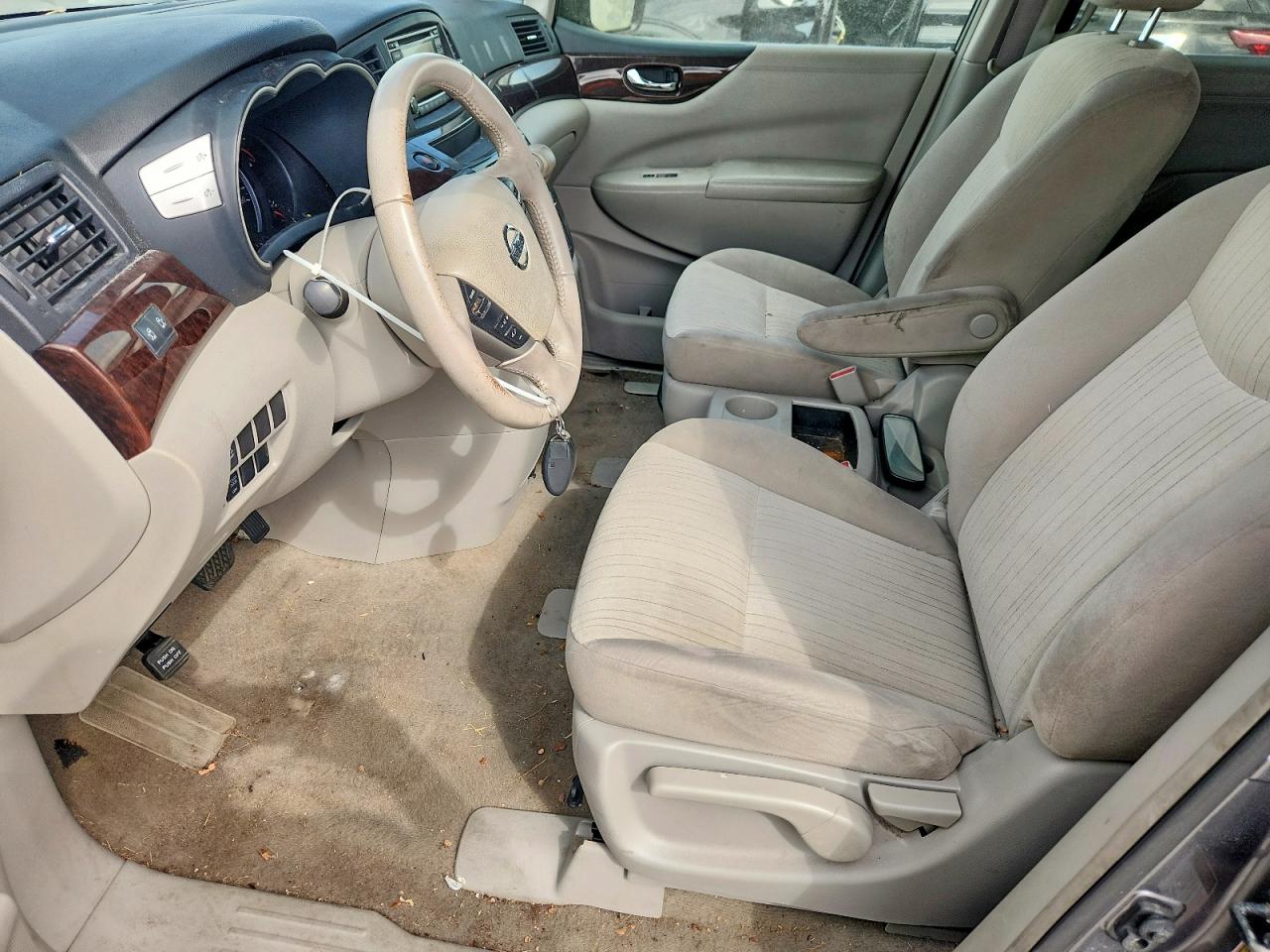 2016 NISSAN QUEST