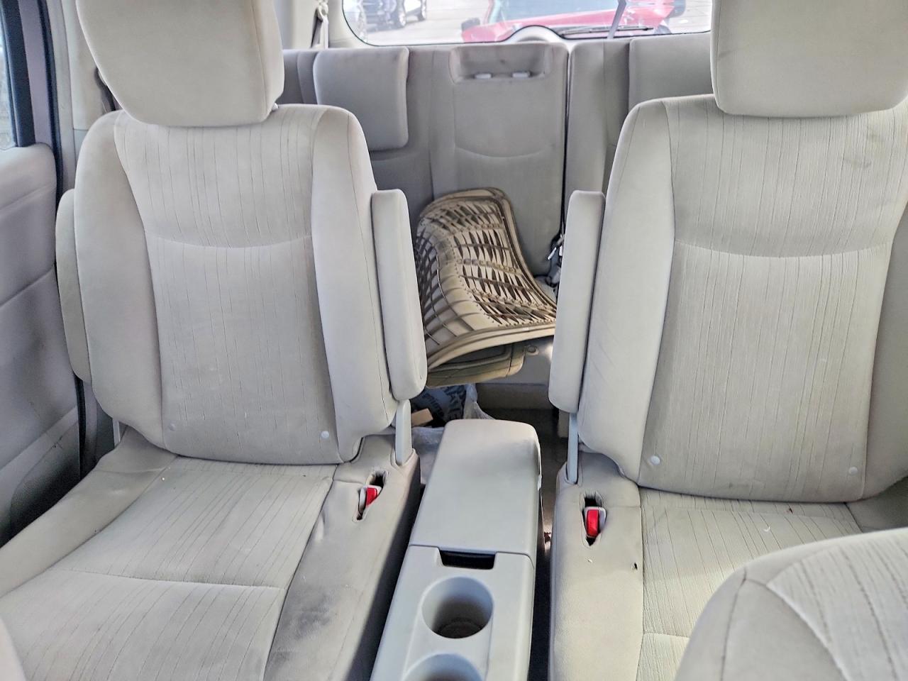 2016 NISSAN QUEST