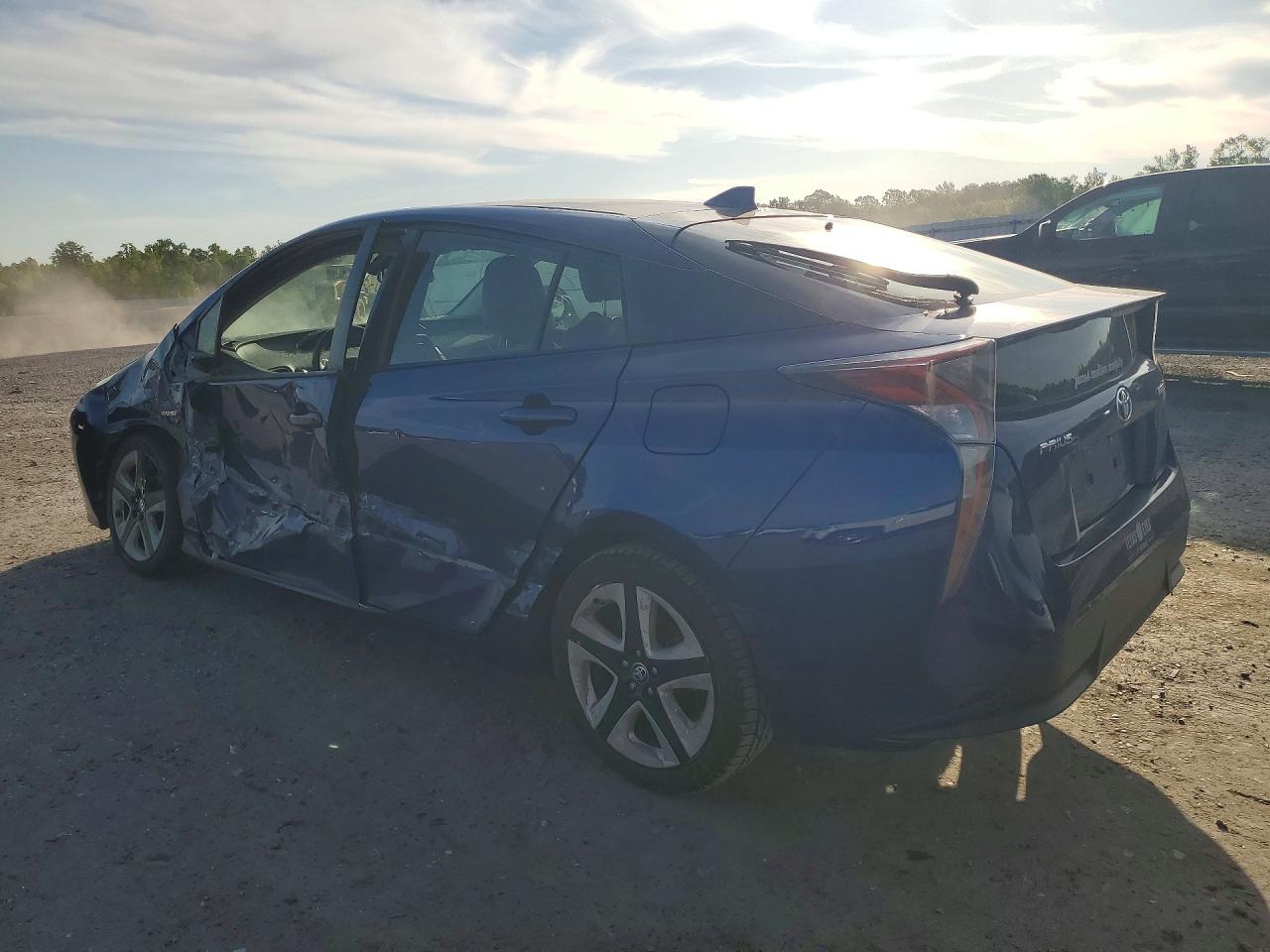 2017 TOYOTA PRIUS
