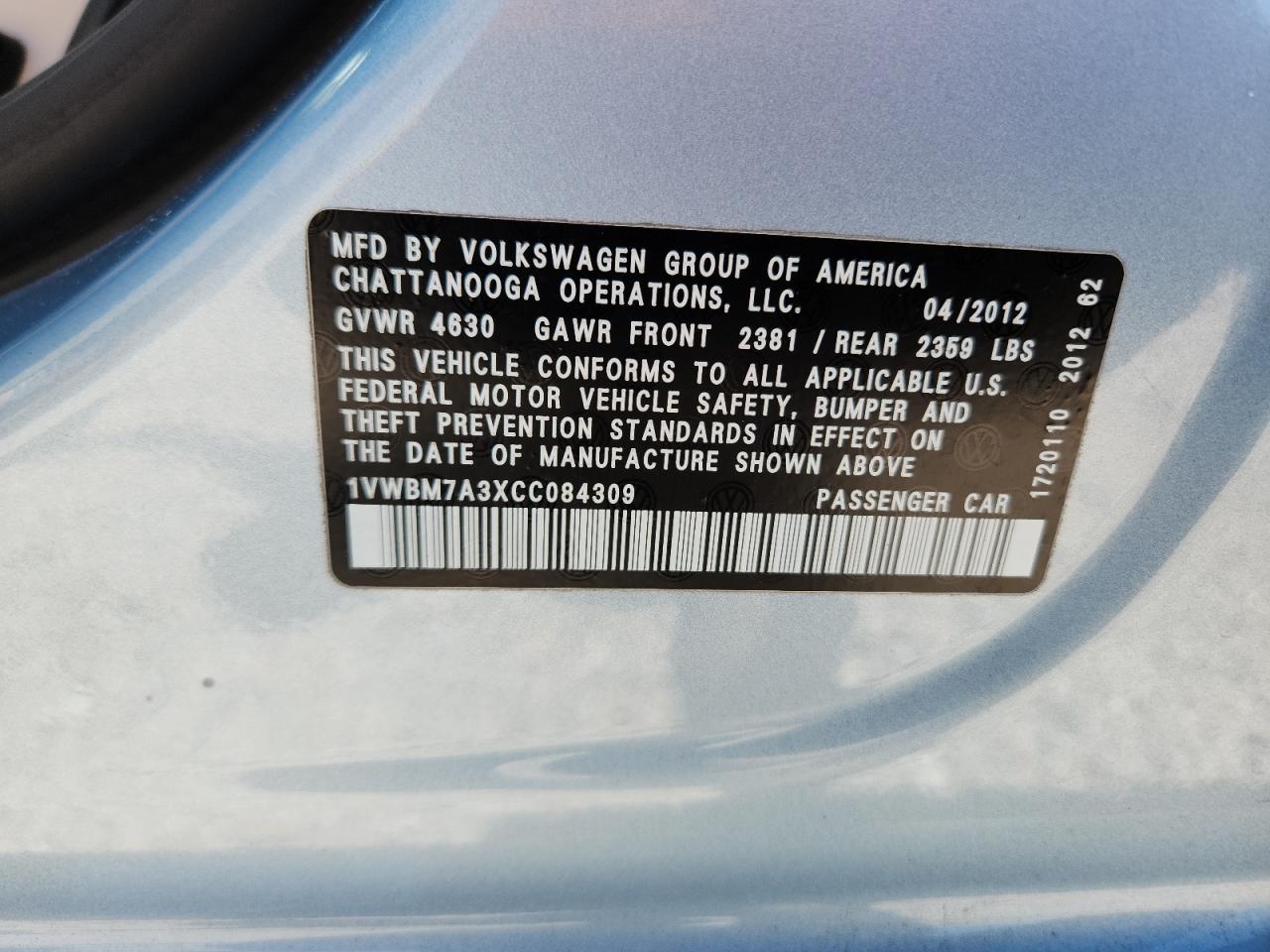 2012 VOLKSWAGEN PASSAT