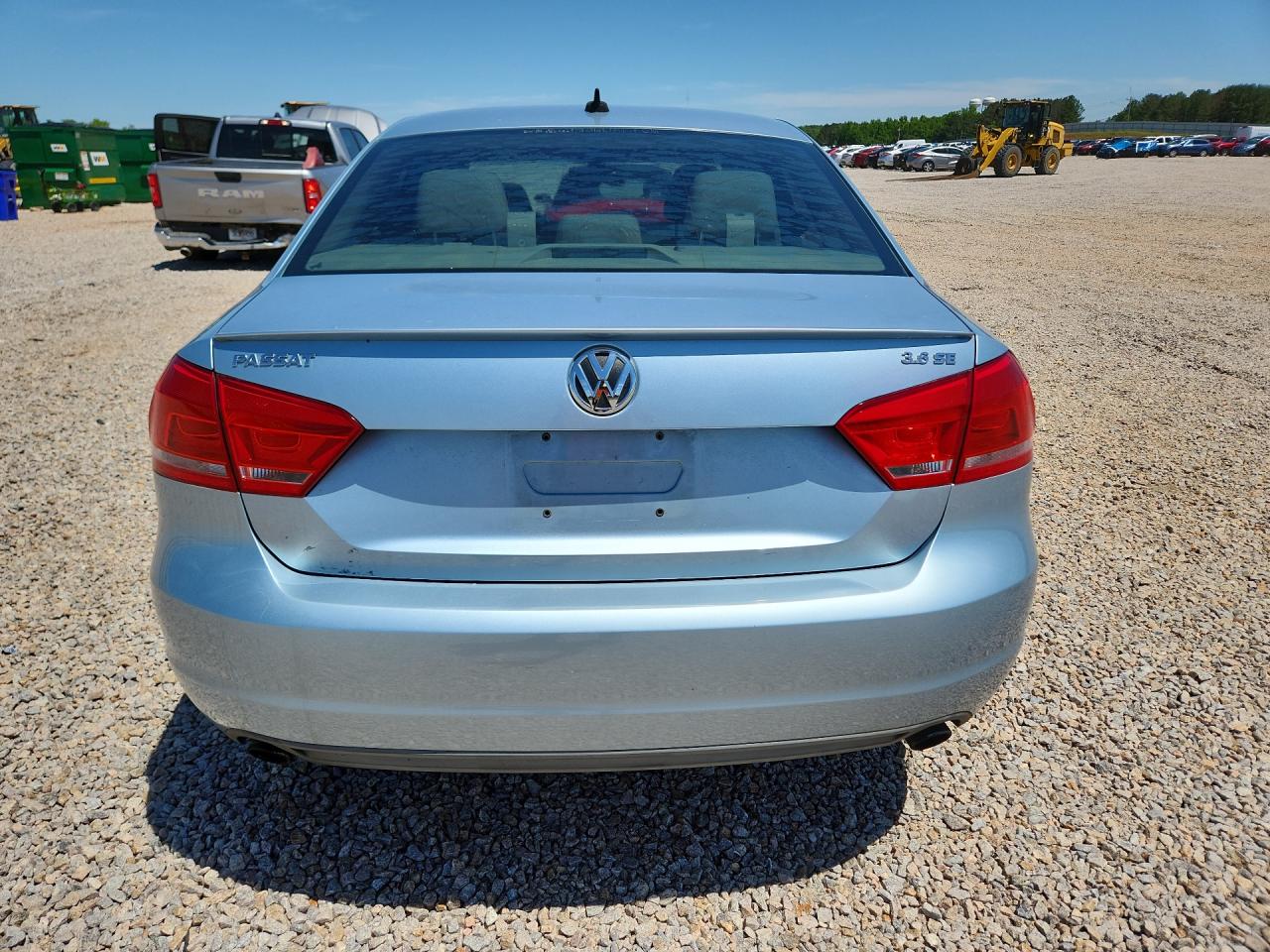 2012 VOLKSWAGEN PASSAT