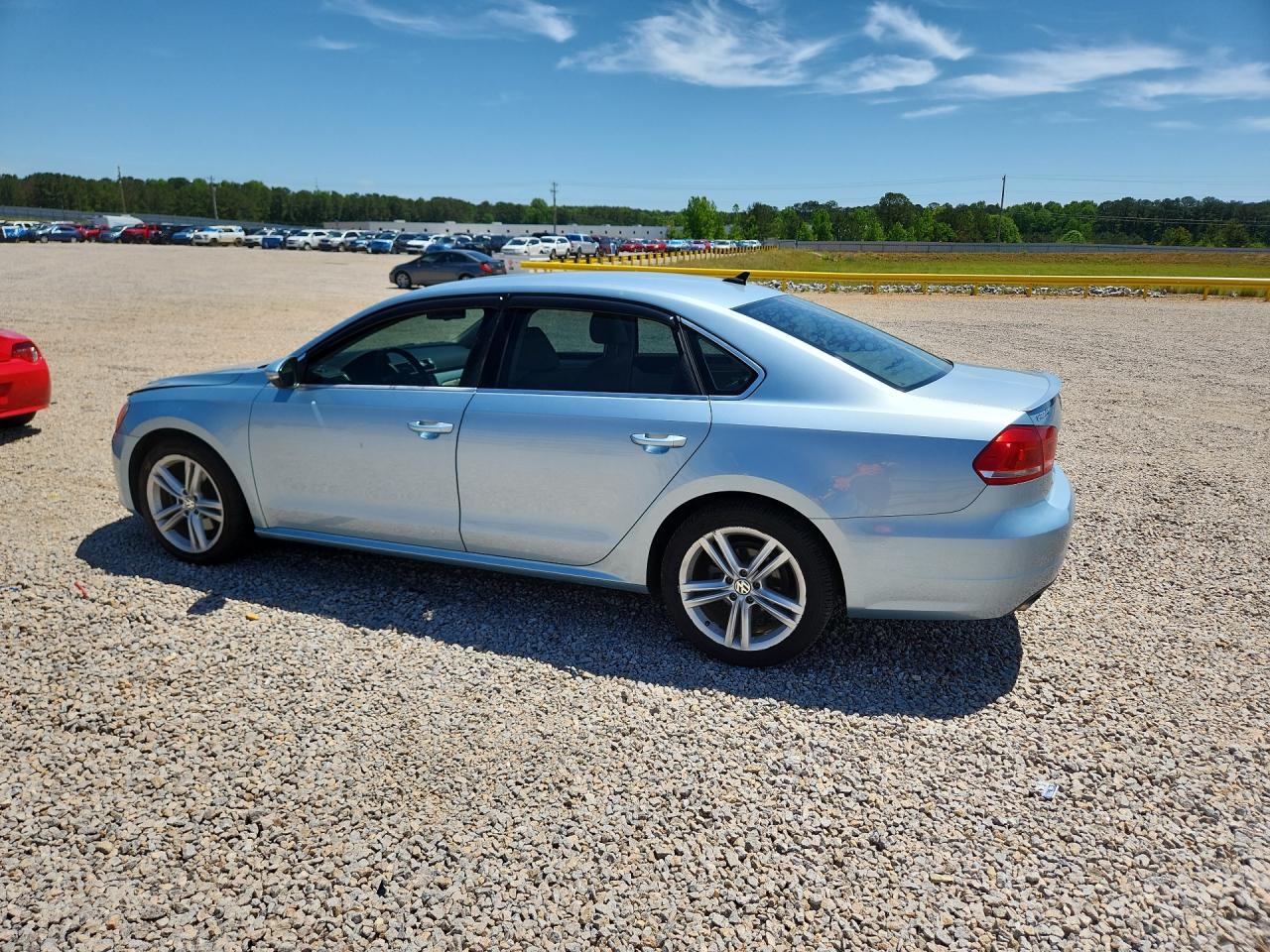 2012 VOLKSWAGEN PASSAT