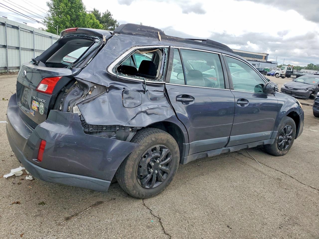 2013 SUBARU OUTBACK