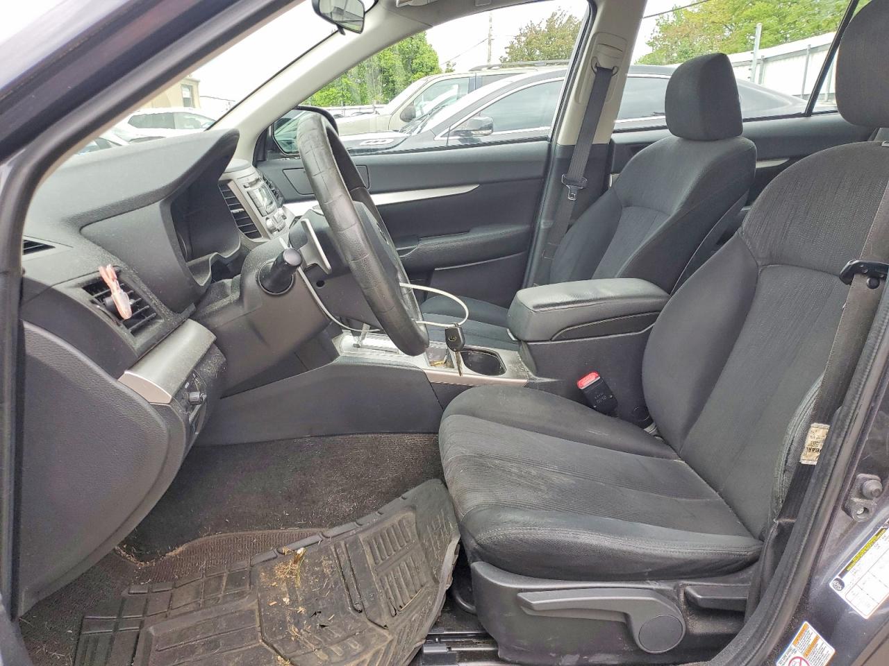 2013 SUBARU OUTBACK