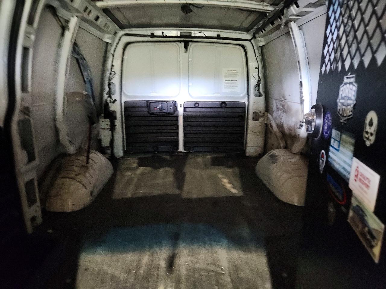 2016 CHEV EXPRESS