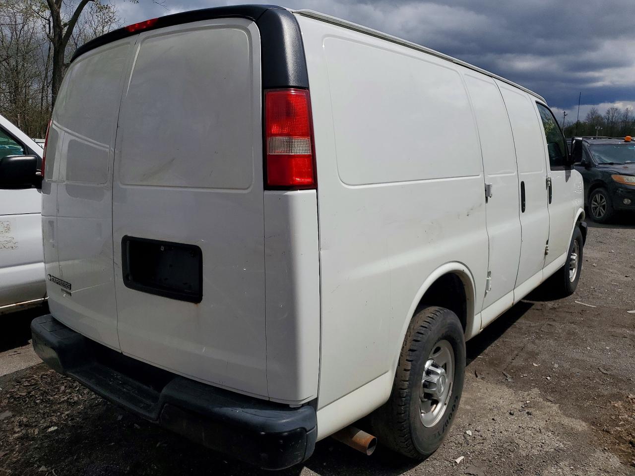 2016 CHEV EXPRESS
