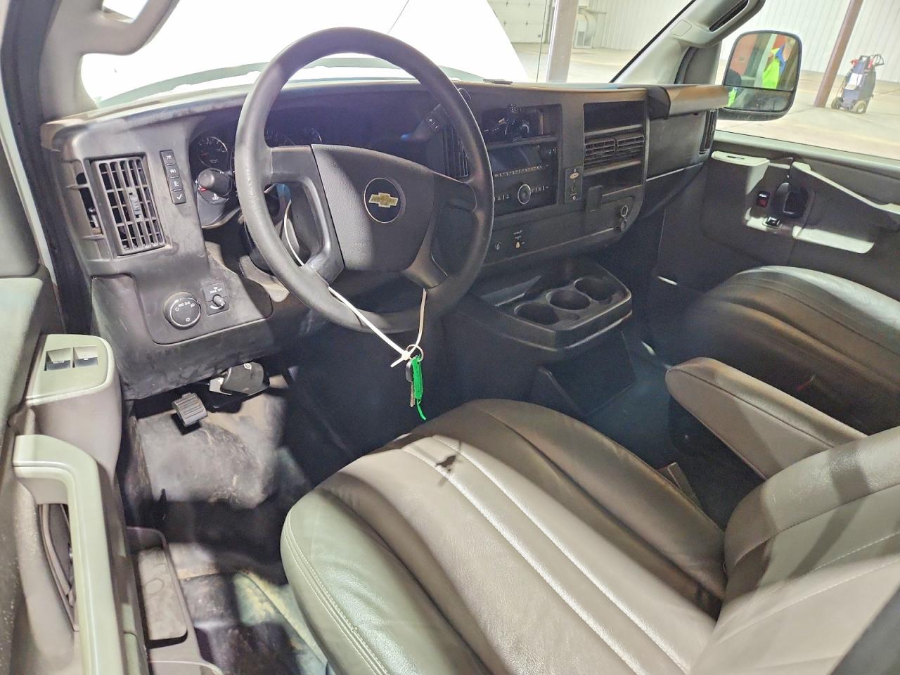 2016 CHEV EXPRESS