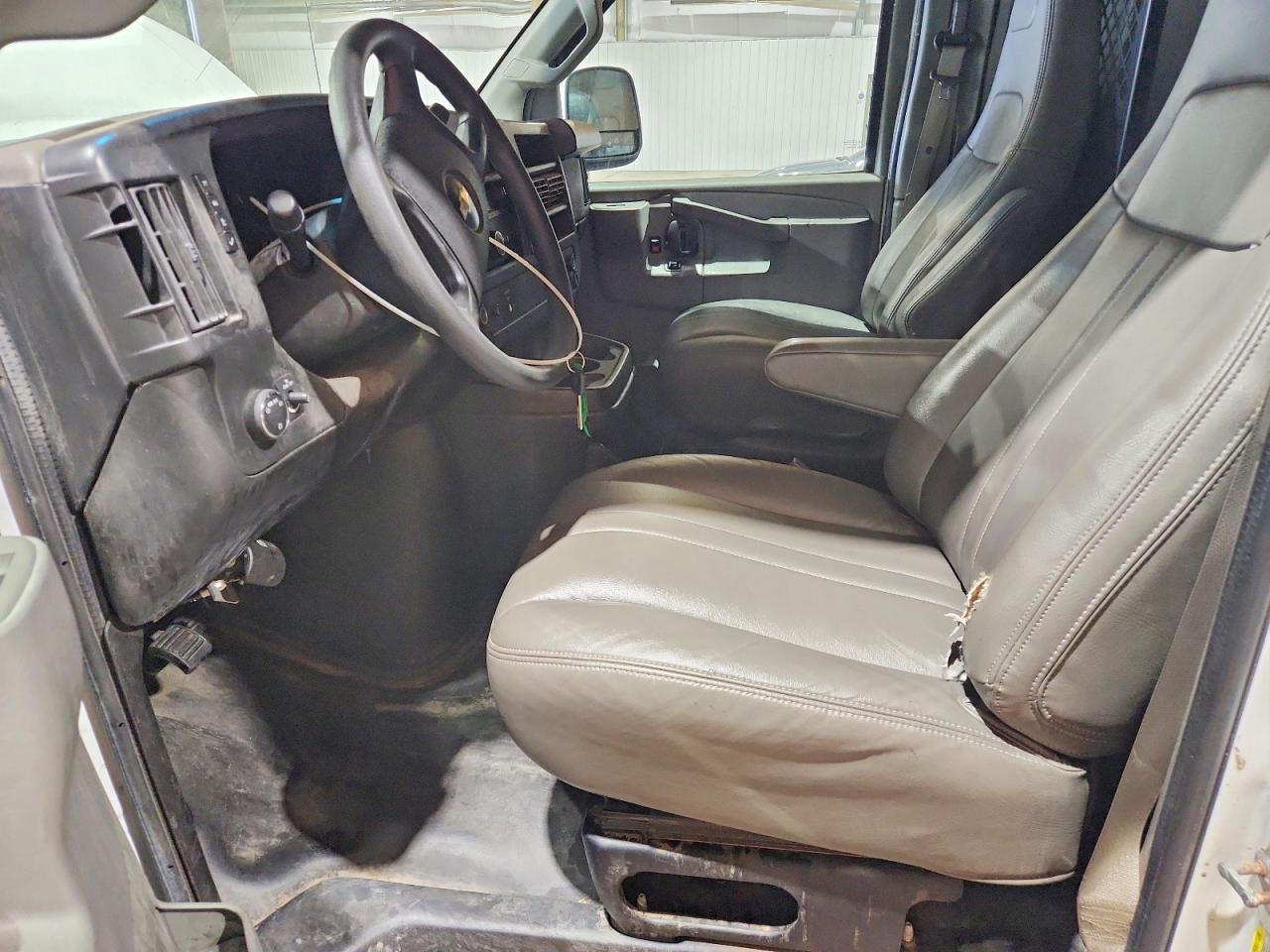 2016 CHEV EXPRESS