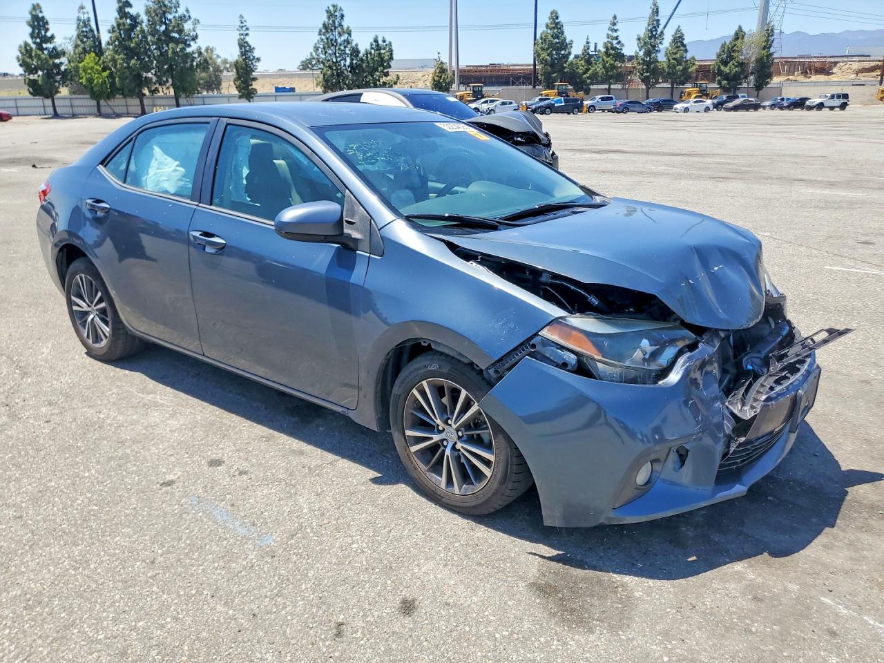 2016 TOYOTA COROLLA