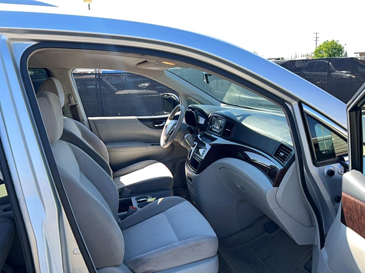 2017 NISSAN QUEST