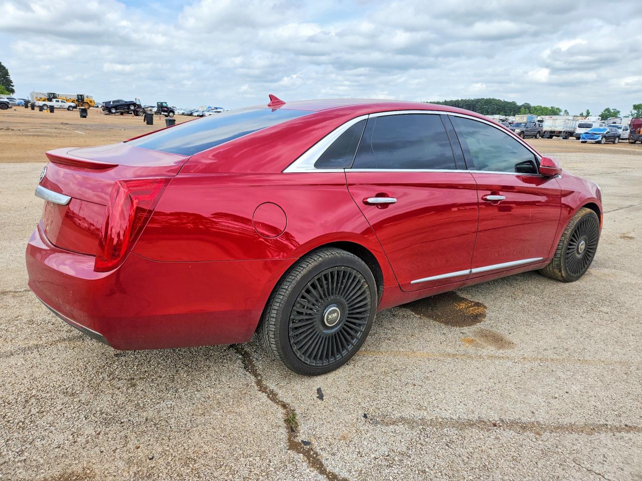 2013 CADILLAC XTS