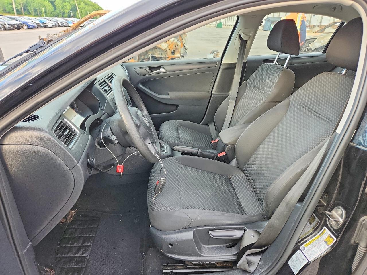 2012 VOLKSWAGEN JETTA