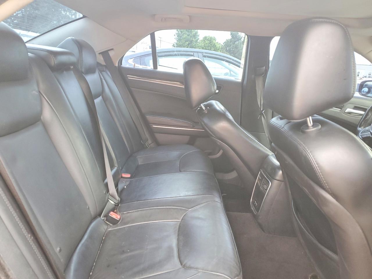 2015 CHRYSLER 300