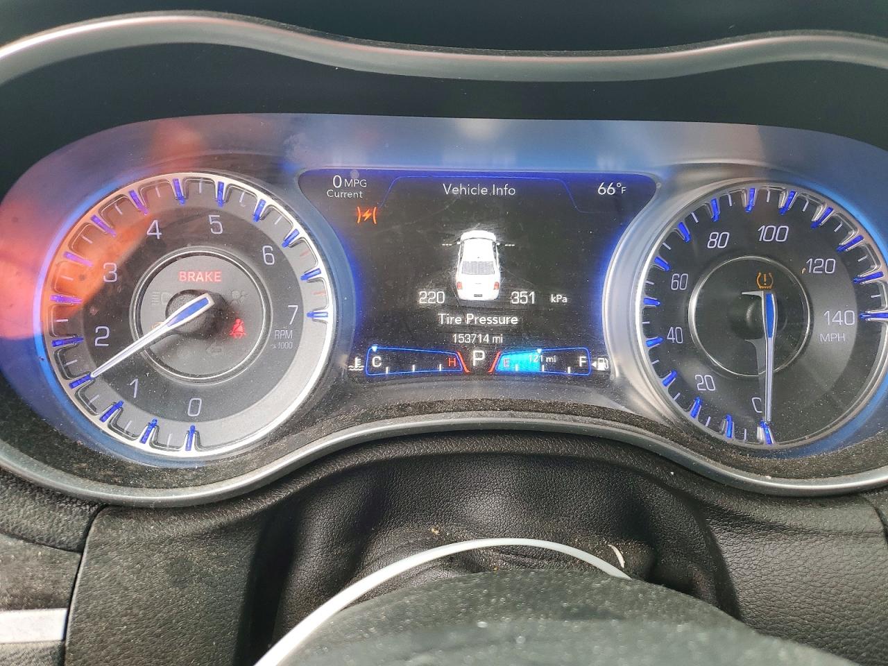 2015 CHRYSLER 300