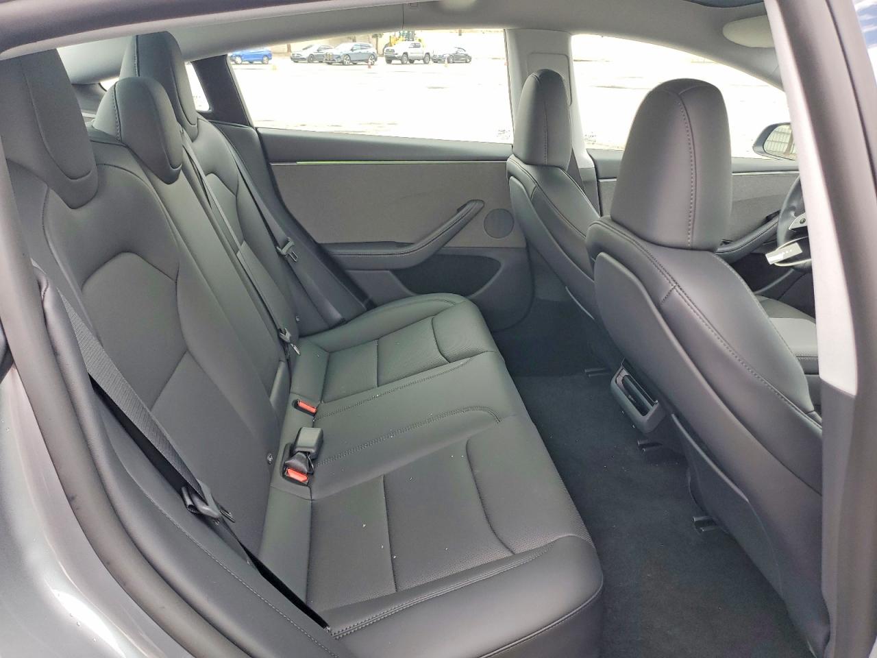 2026 TESLA MODEL 3