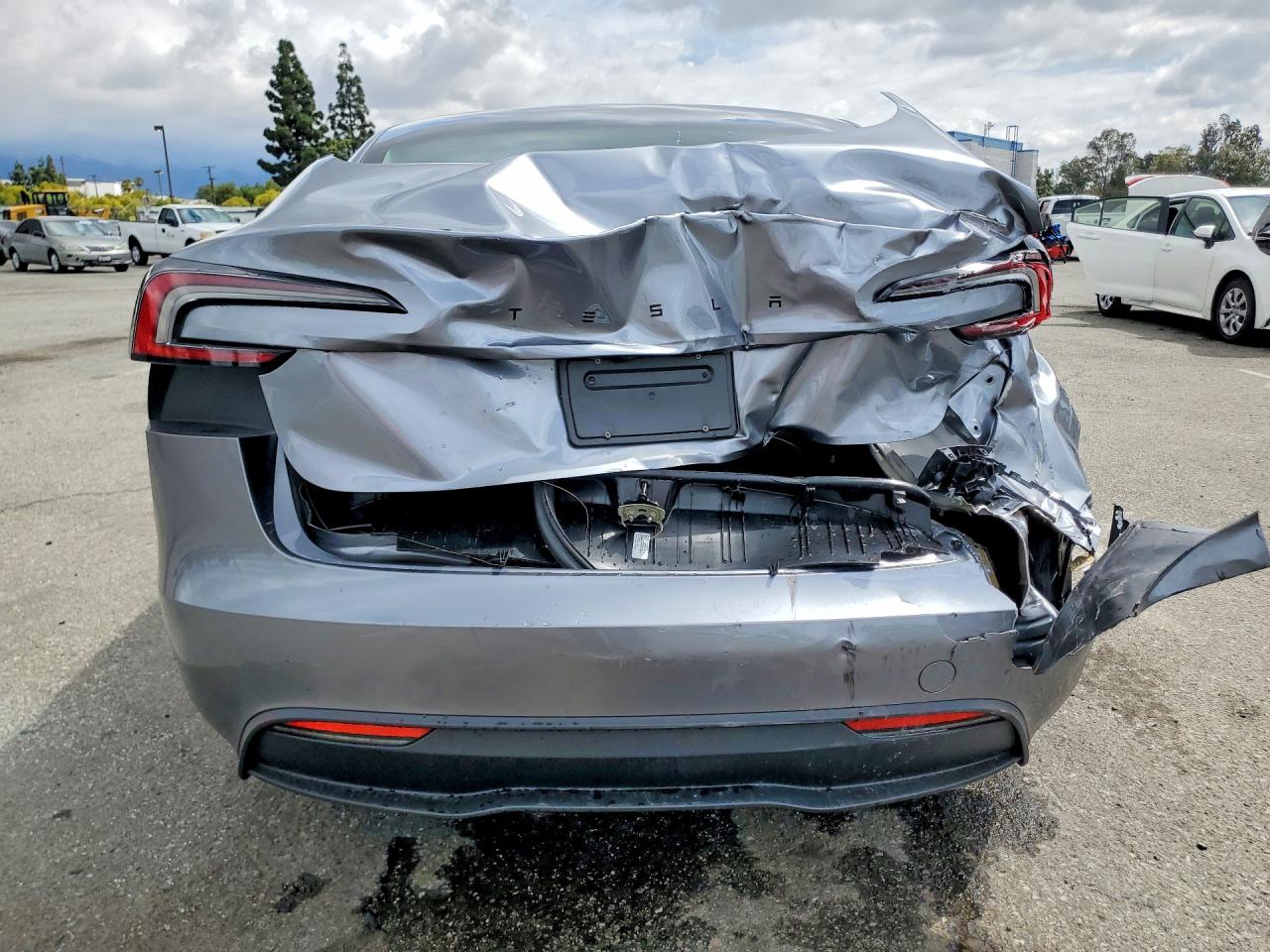 2026 TESLA MODEL 3