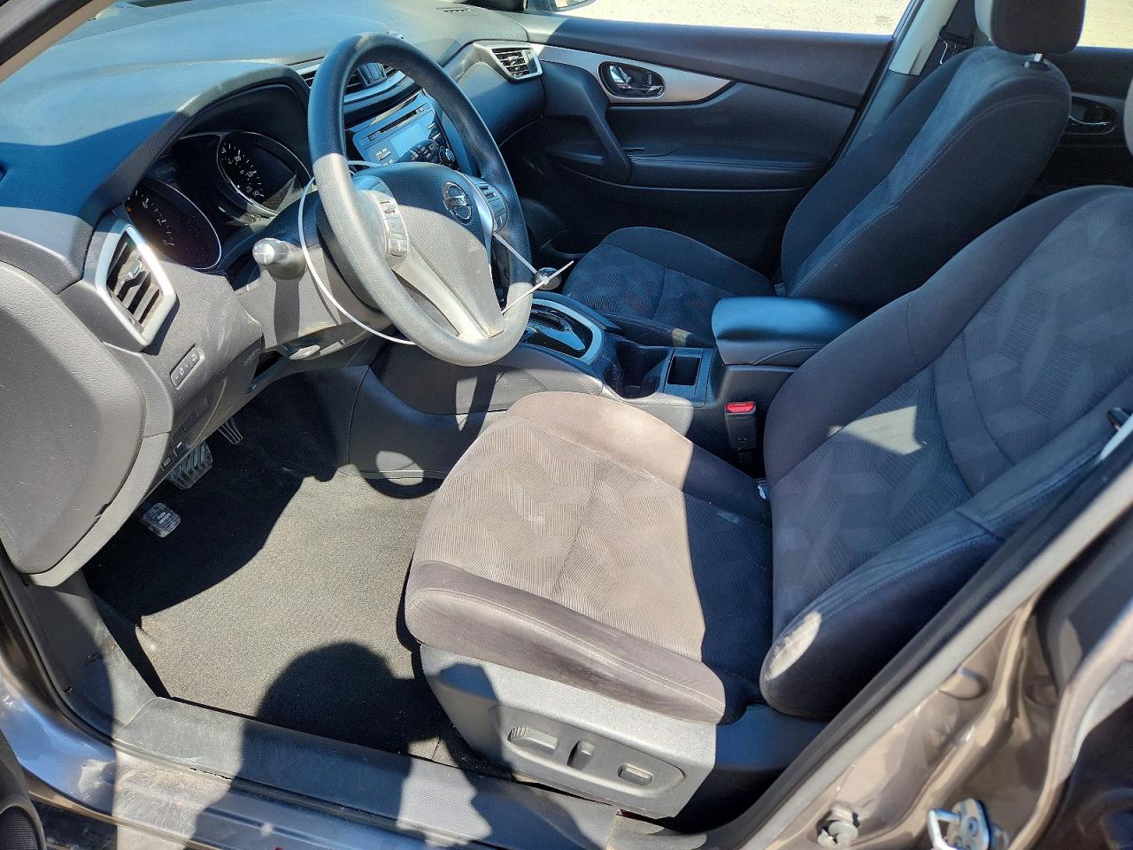 2016 NISSAN ROGUE