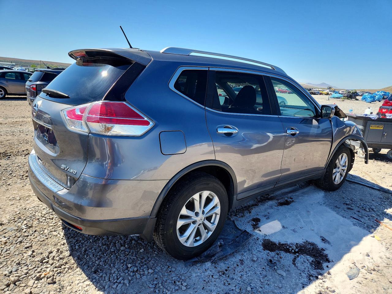 2016 NISSAN ROGUE