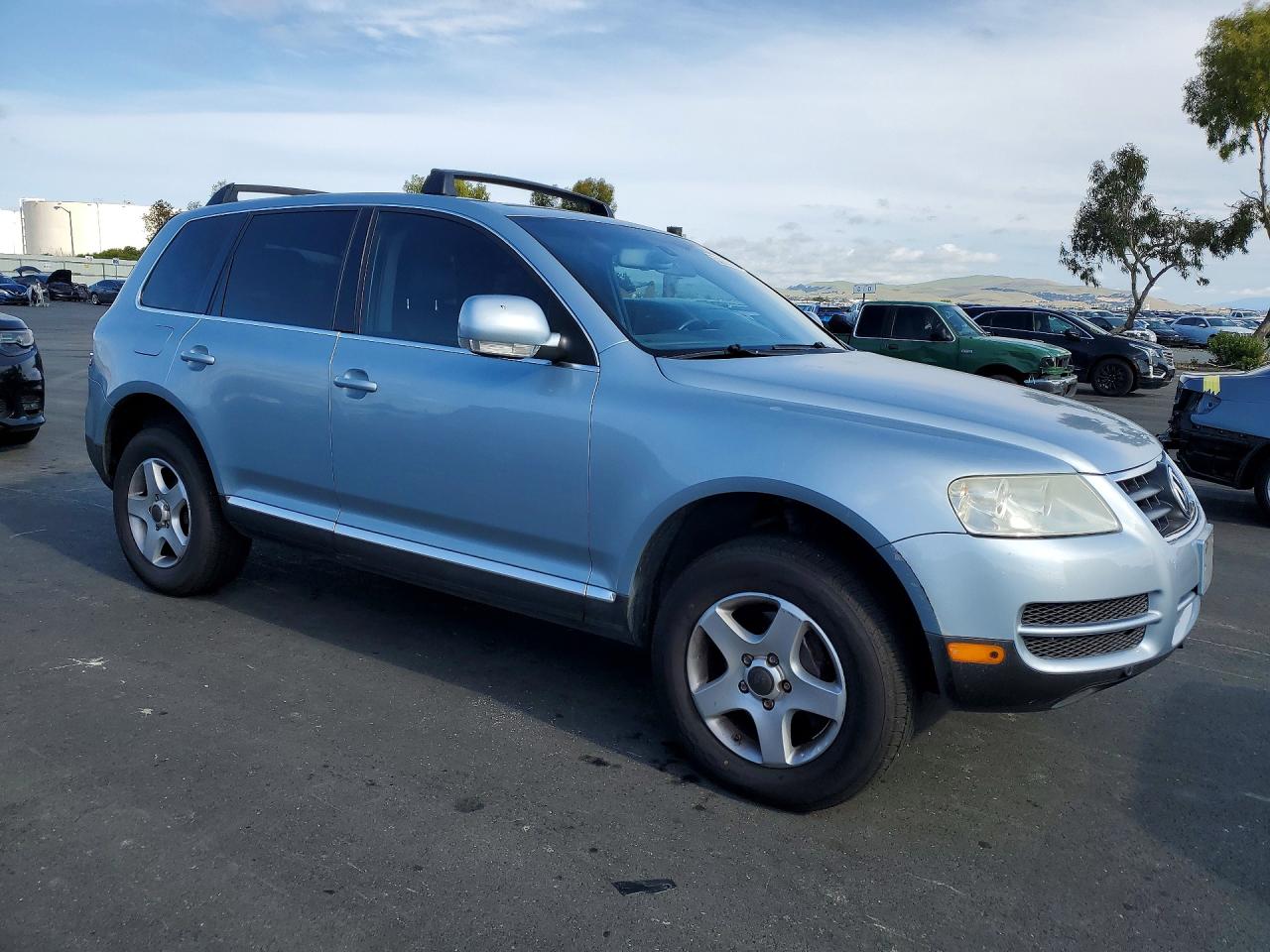 2004 VOLKSWAGEN TOUAREG