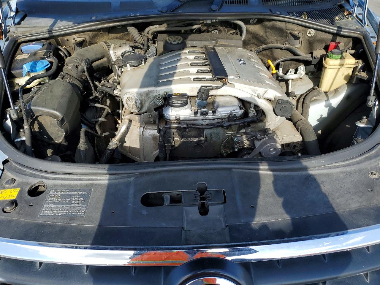 2004 VOLKSWAGEN TOUAREG