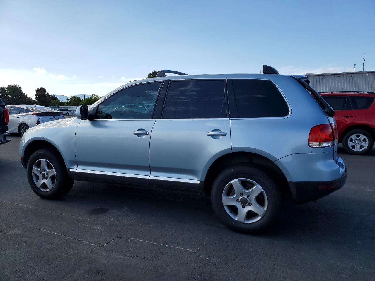 2004 VOLKSWAGEN TOUAREG