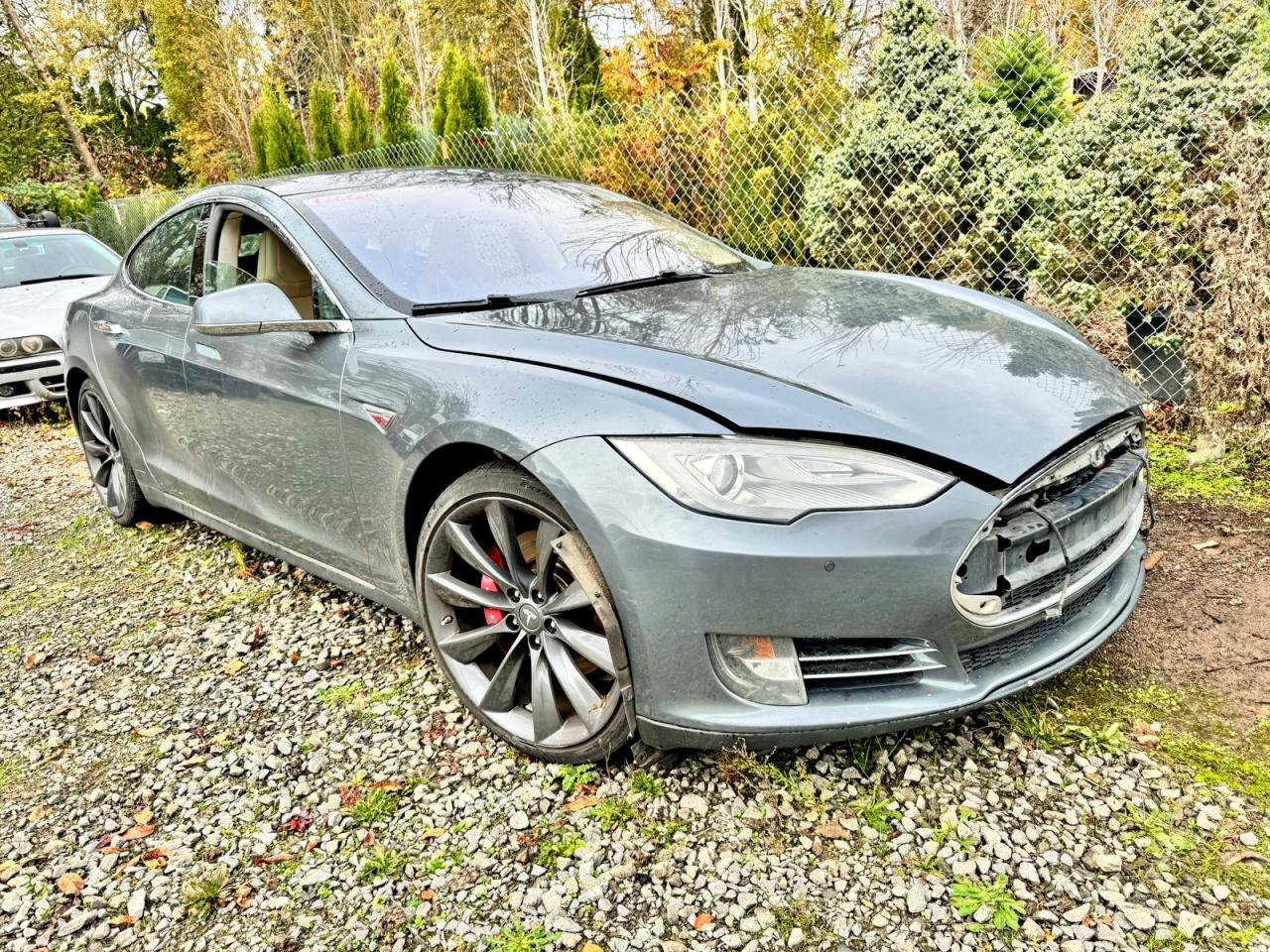 2014 TESLA MODEL S