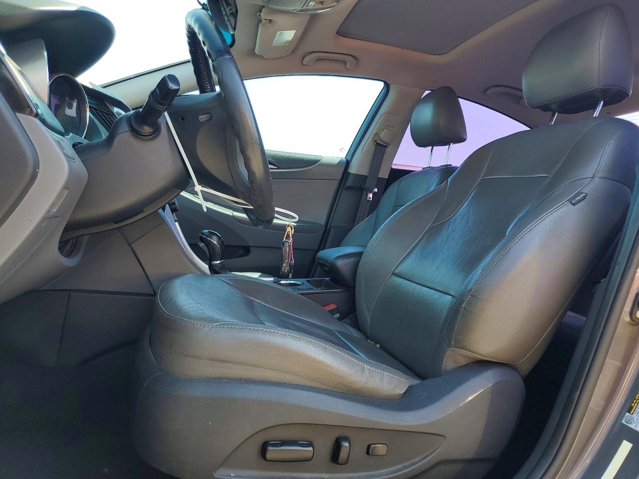2011 HYUNDAI SONATA