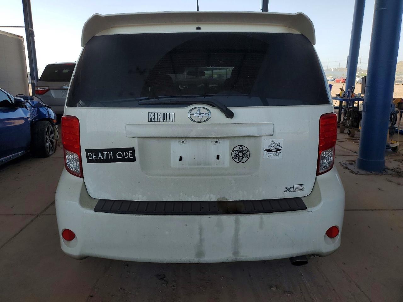 2012 SCION XB