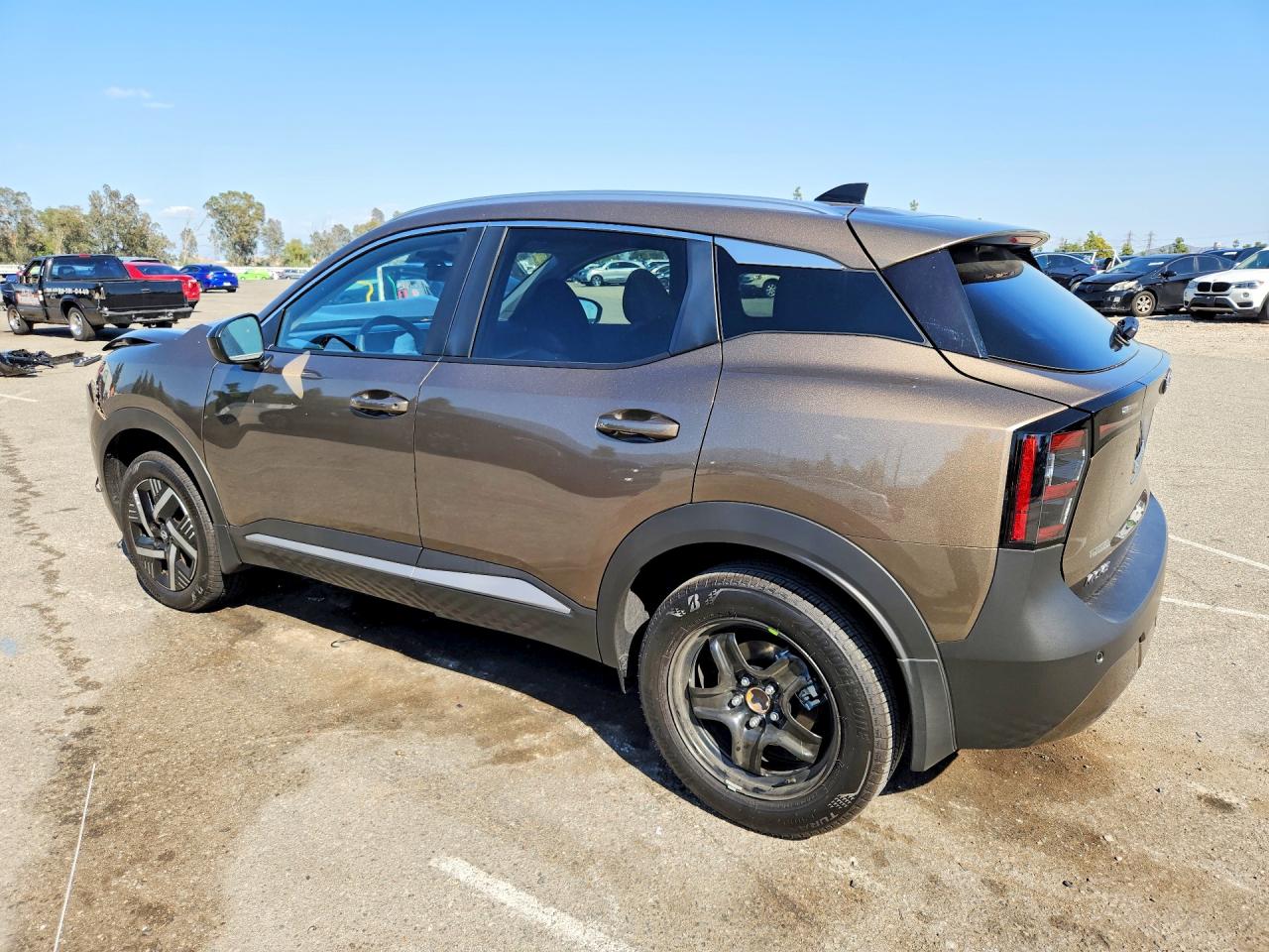 2026 NISSAN KICKS