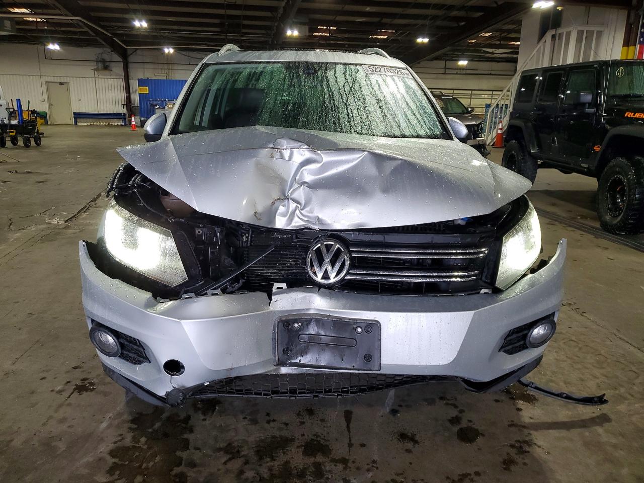 2012 VOLKSWAGEN TIGUAN