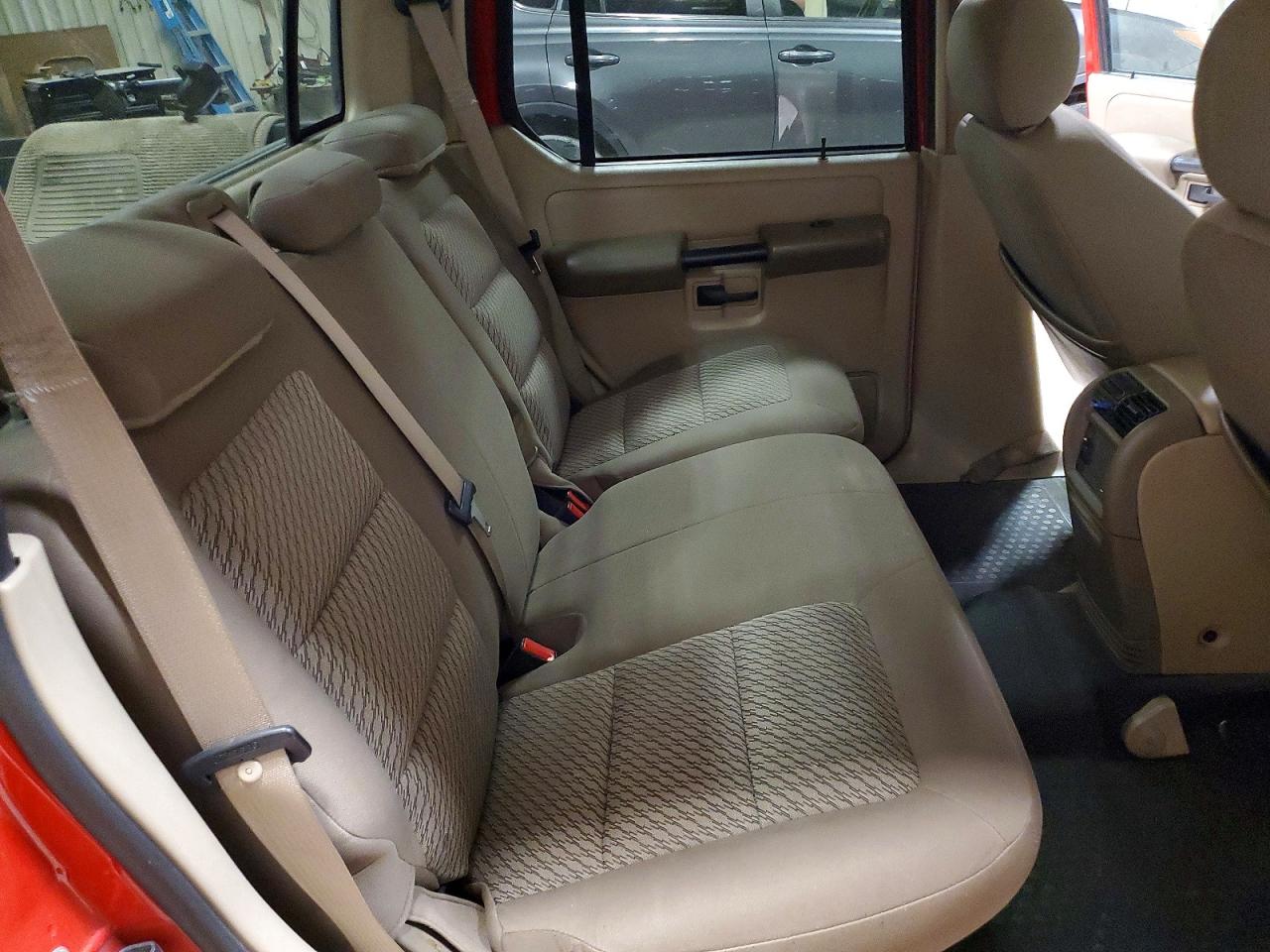 2005 FORD EXPLORER