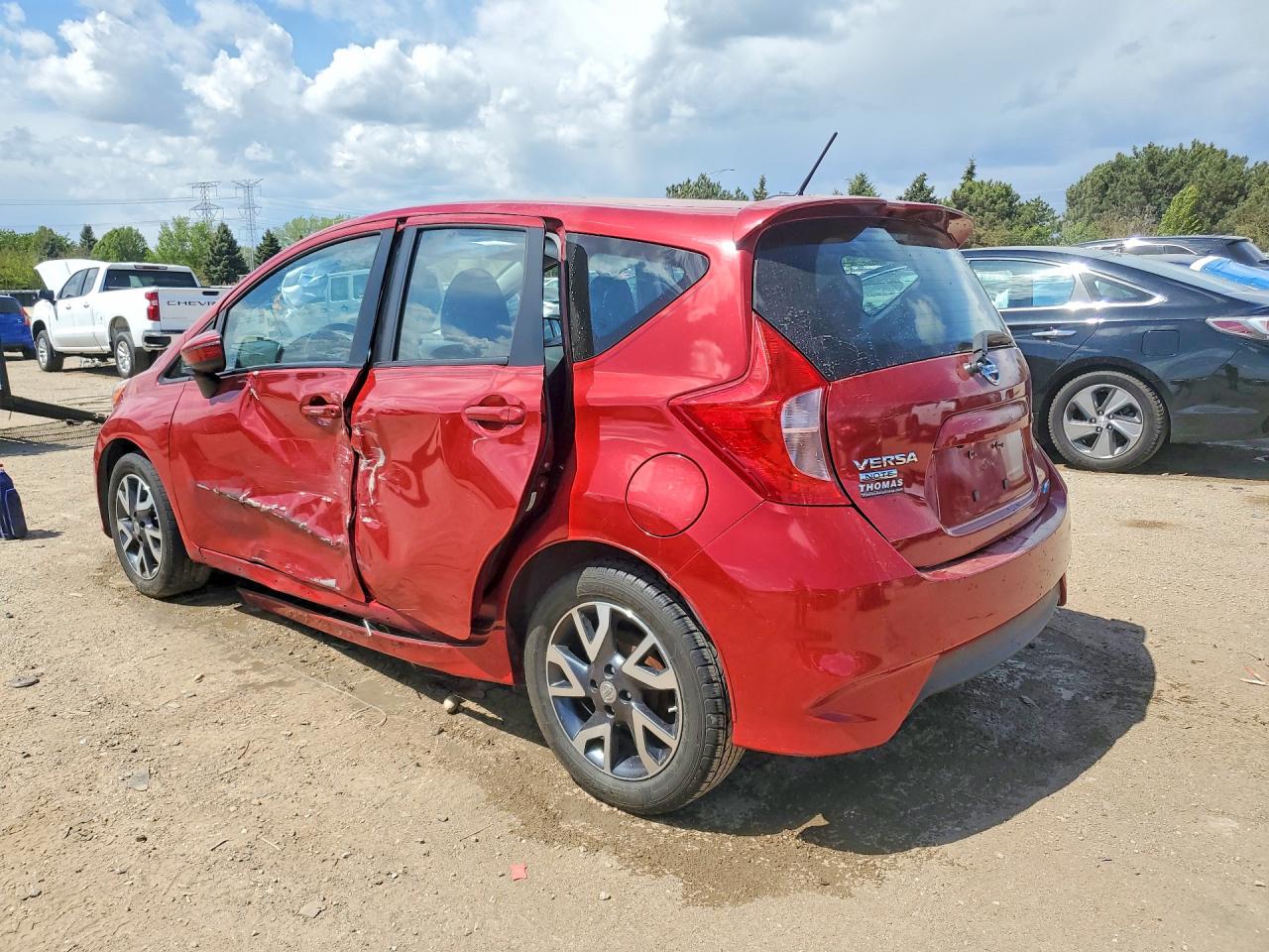 2015 NISSAN VERSA