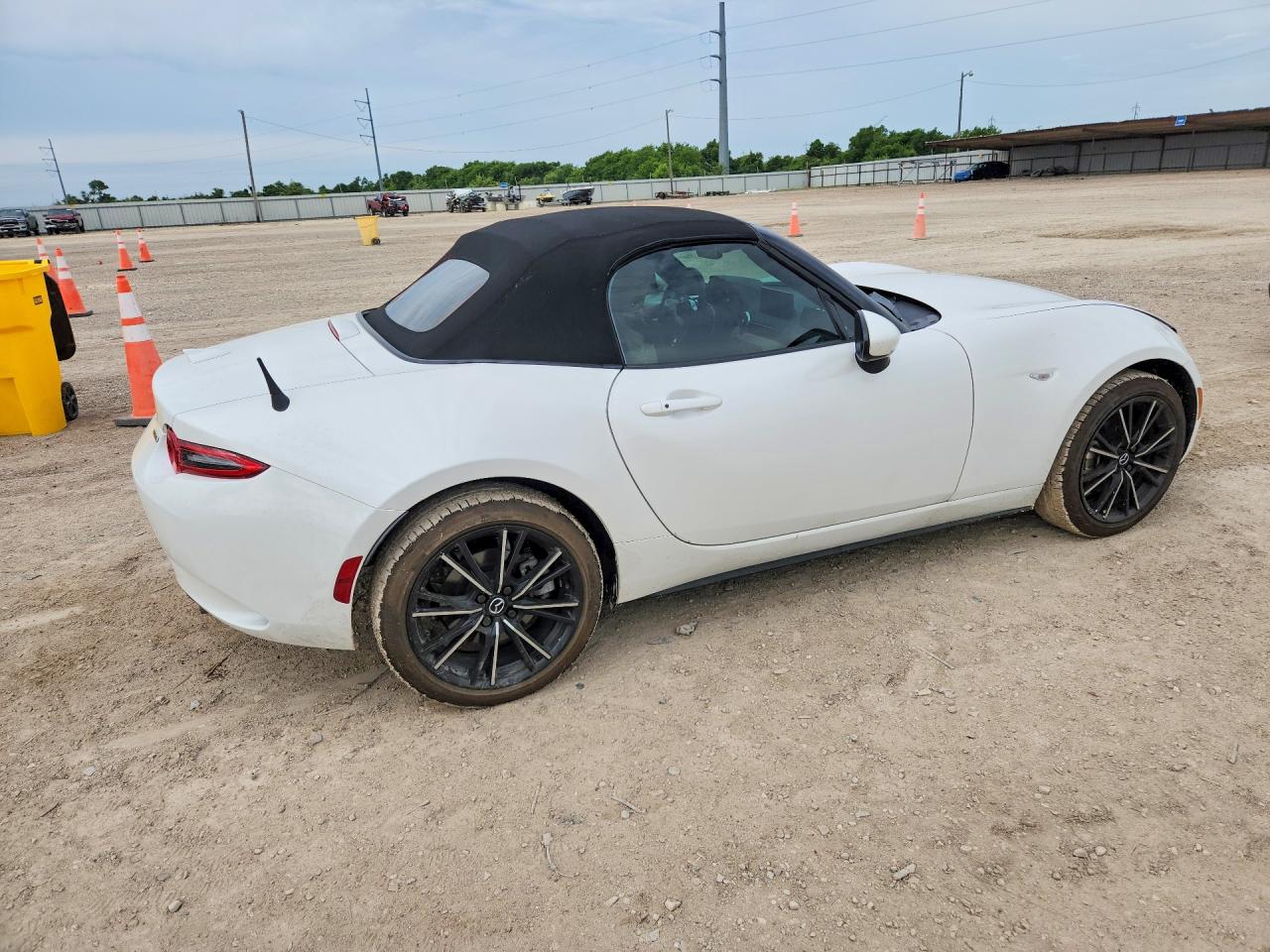2025 MAZDA MX5