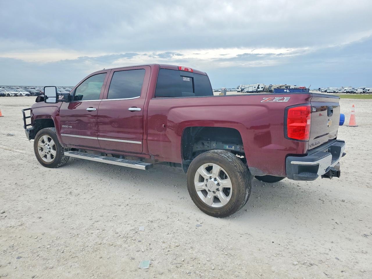 2017 CHEVROLET SILVERADO