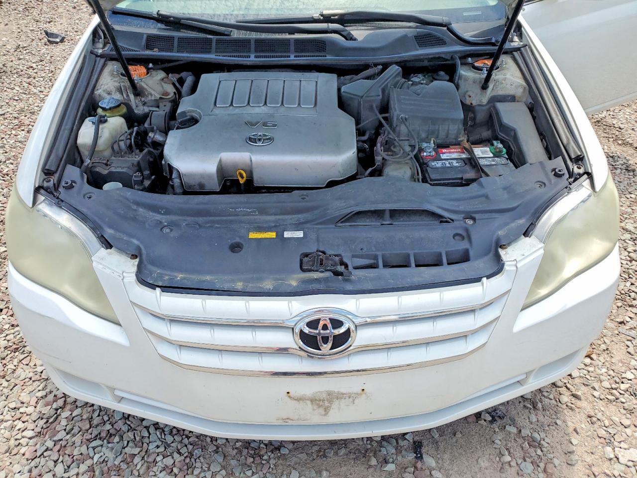 2005 TOYOTA AVALON