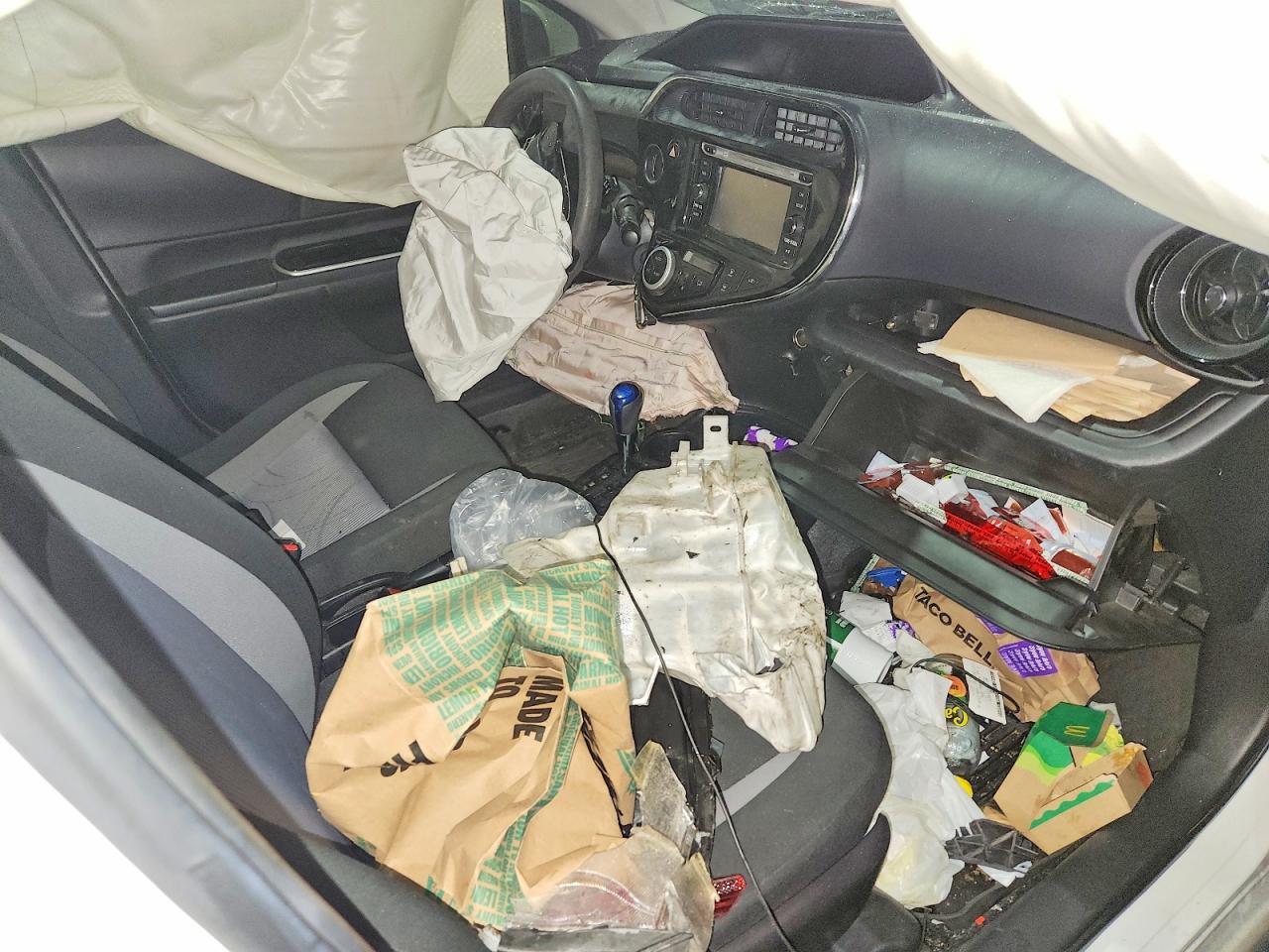 2018 TOYOTA PRIUS